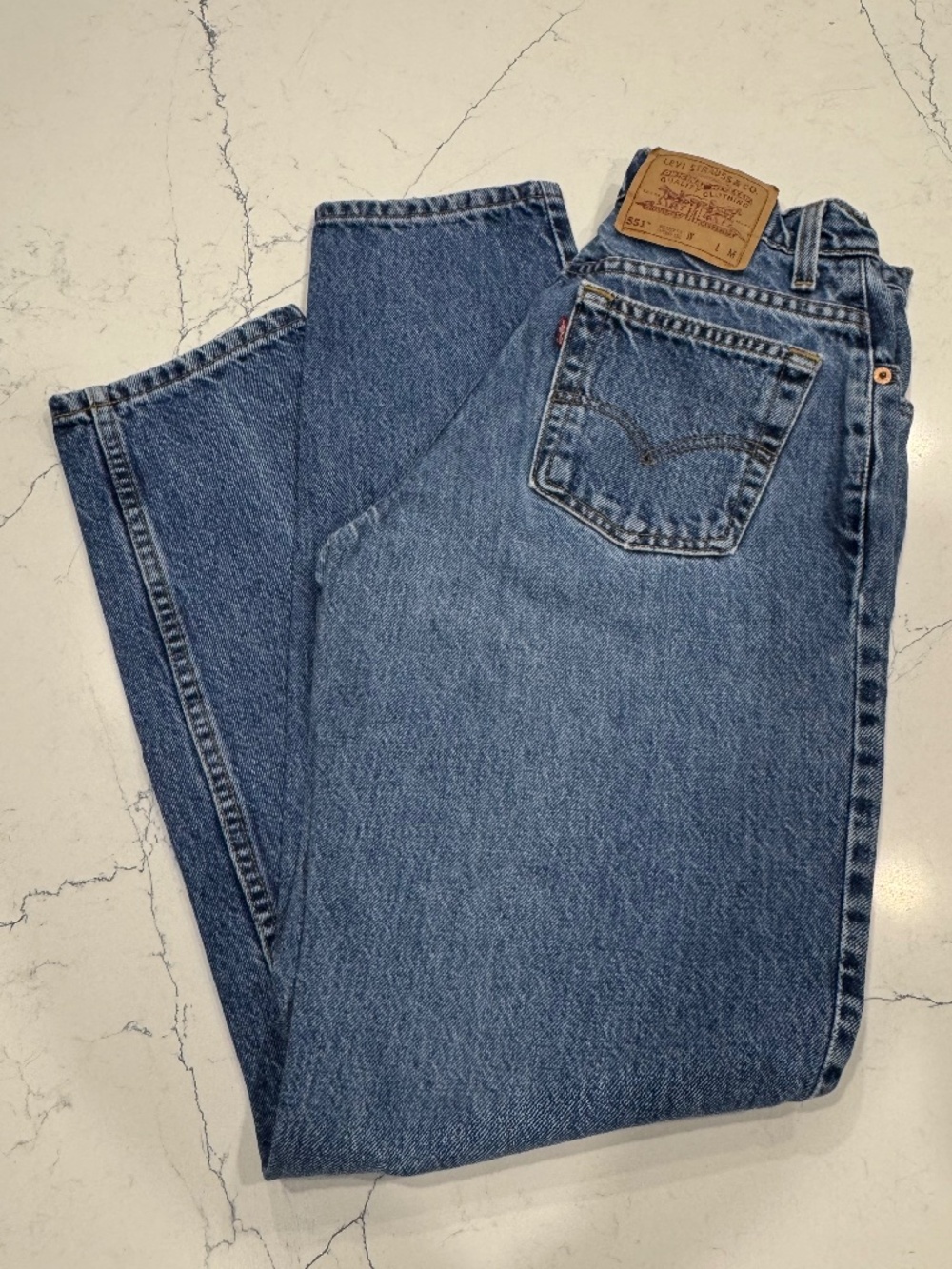 Levi's 551 Relaxed fit Tapered Leg 6 Med. - Picture 1 of 7